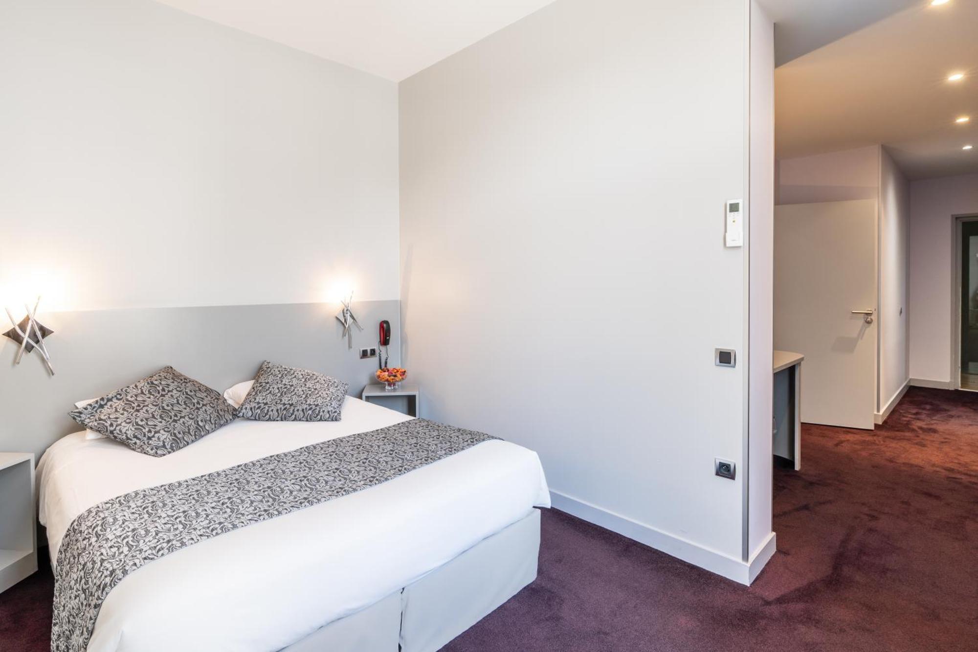 Hotel Des Ducs Alençon Zewnętrze zdjęcie