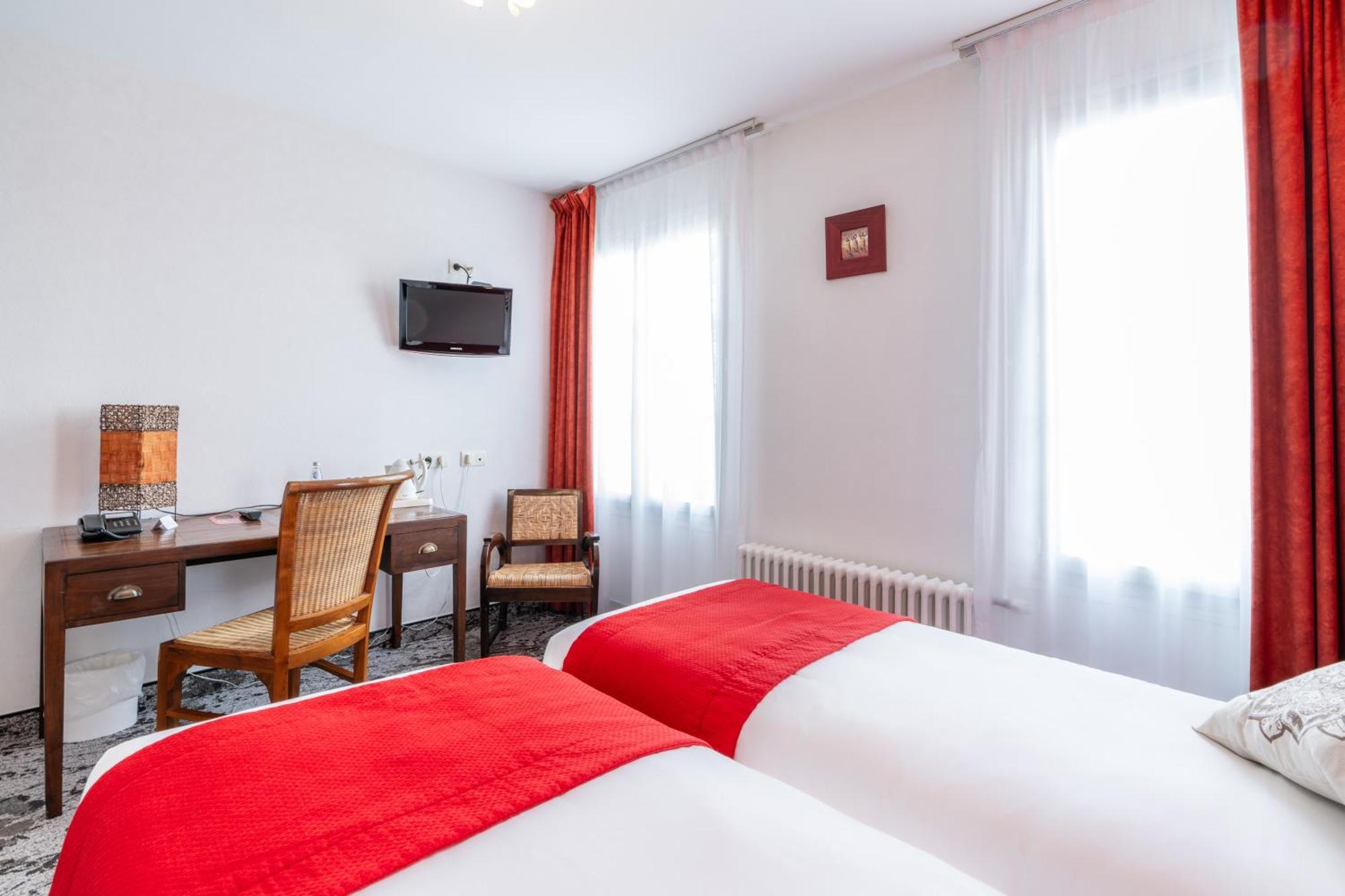 Hotel Des Ducs Alençon Zewnętrze zdjęcie
