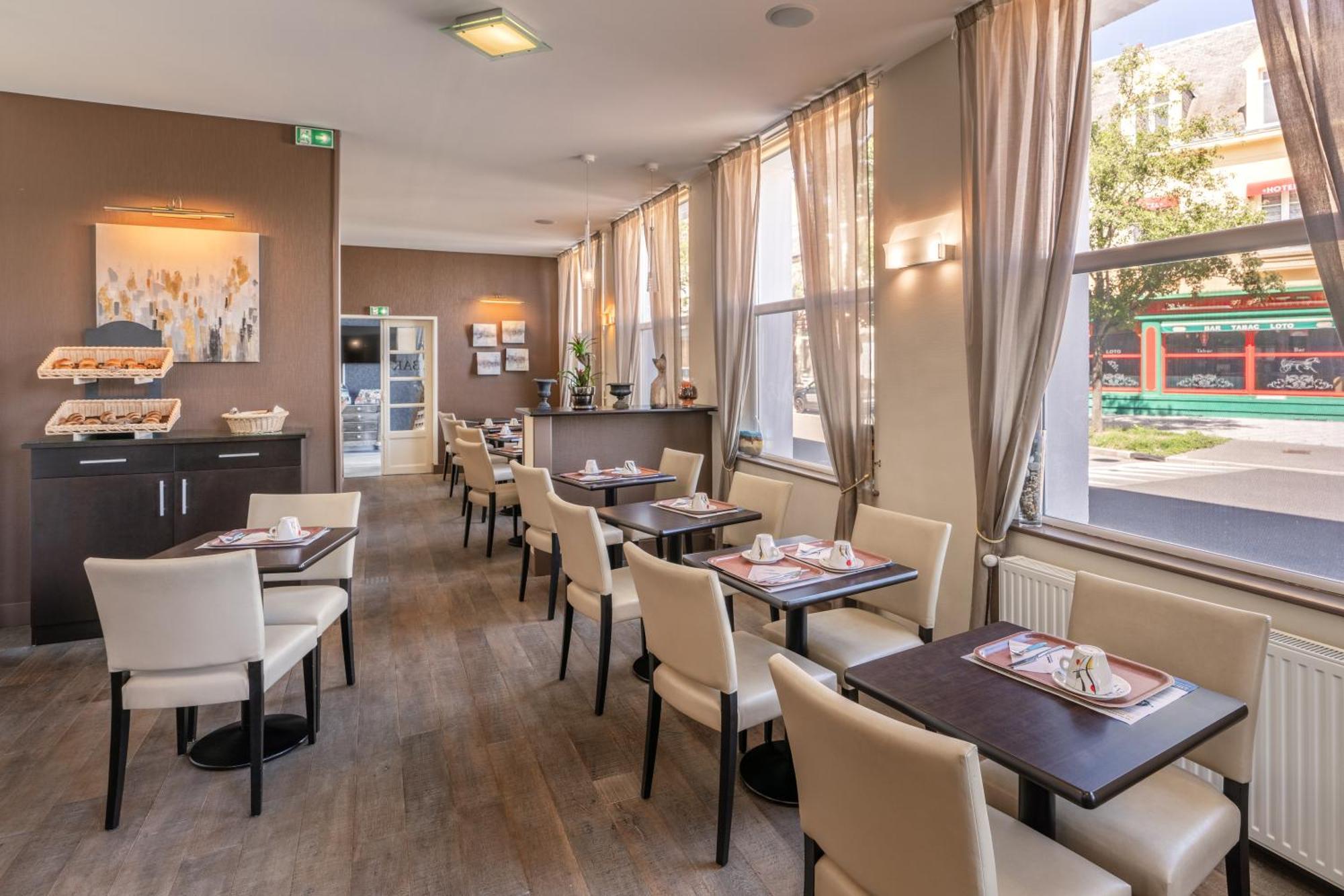 Hotel Des Ducs Alençon Zewnętrze zdjęcie